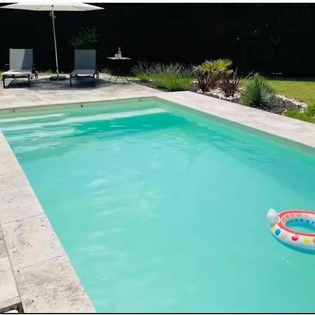Maison 130m2 Proche Perouges, Lyon Villa